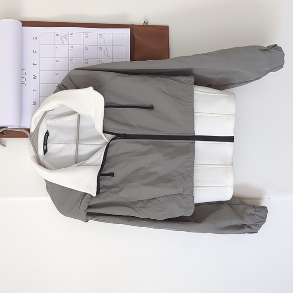 Zara green and white jacket size M - Picture 3 of 4